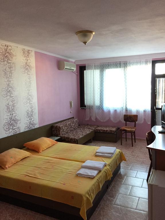 Yanis Guest House Sveti Vlas Quarto foto