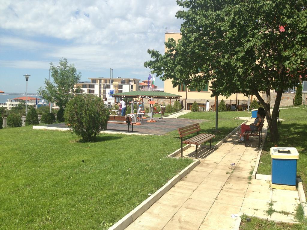 Yanis Guest House Sveti Vlas Exterior foto